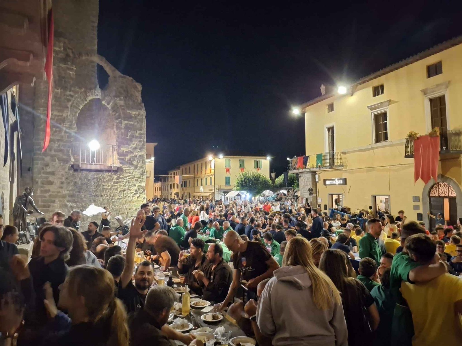 Le taverne e osterie del Palio della Mannaja — cucina umbra e convivialità